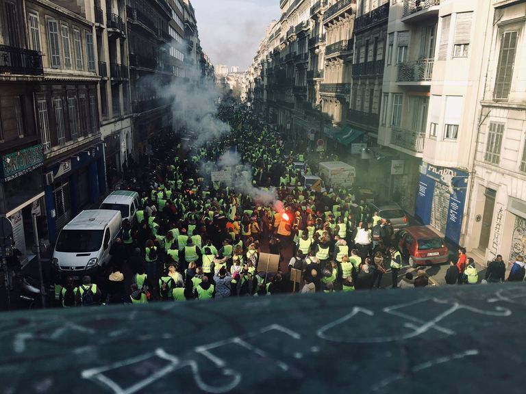 اشتباكات بين الشرطة الفرنسية ومتظاهري السترات الصفراء - أرشيفية
