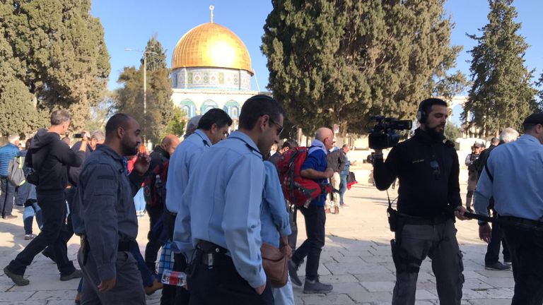 الشيخ عزام الخطيب