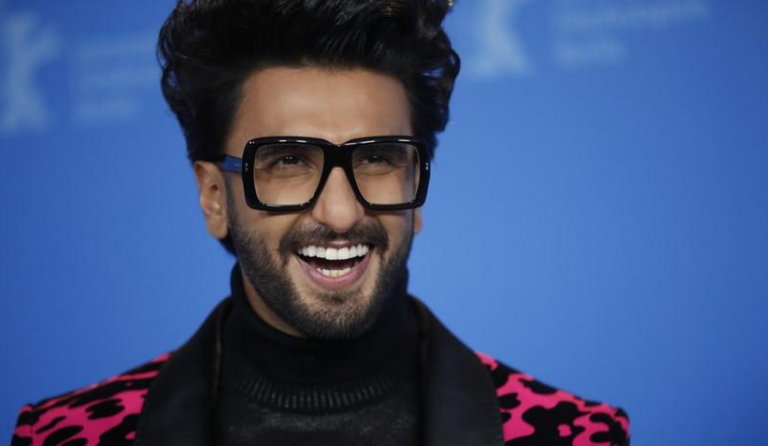 ملصق فيلم "جالي بوي"