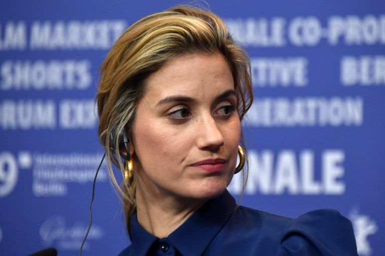 أبطال الفيلم النرويجي "أوت ستيلينج هورسيس"