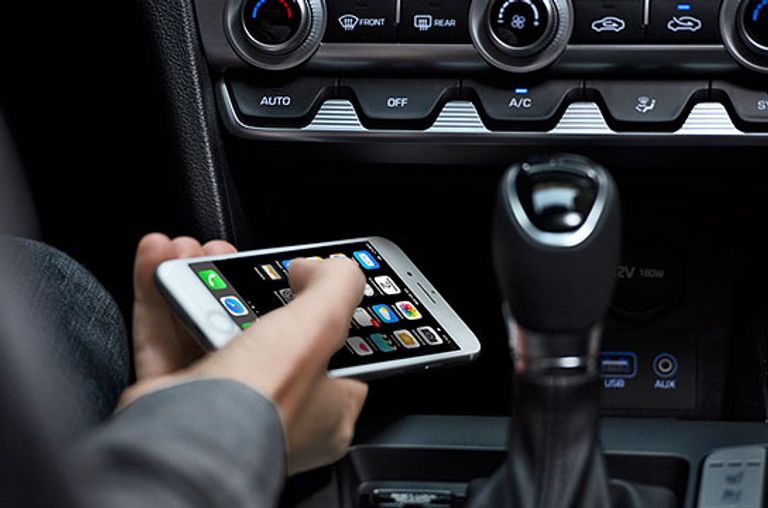 أسعار وفئات ومواصفات هيونداي إلنترا إيه دي Hyundai Elantra AD 2019 في مصر هيونداي إلنترا 2019 في مصر تجاري طموحك وحيويتك