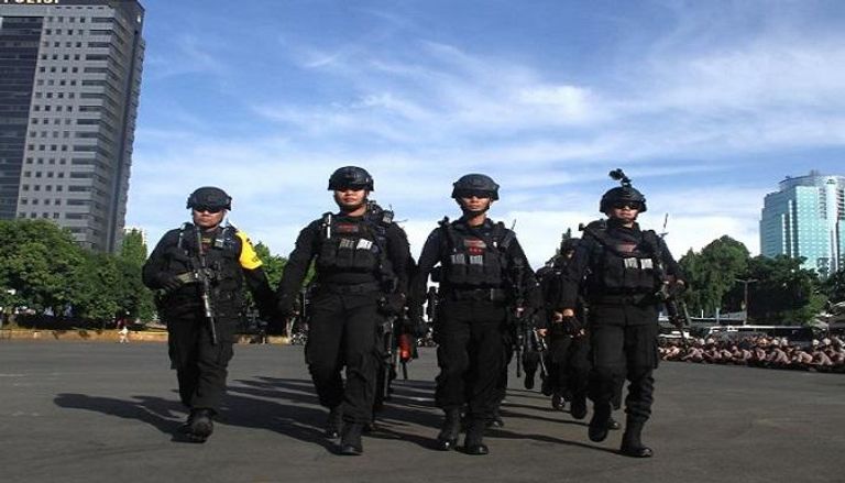 الشرطة الإندونيسية تعتذر عن استخدام ضباط ثعبانا خلال تحقيق في بابوا