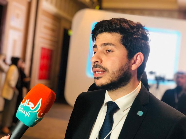 الشيخ منصور بن زايد آل نهيان وشما المزروعي يكرمان سامي حوراني 