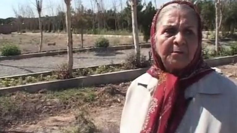 فروغ تاج بخش فروغ تاج بخش - أرشيفية