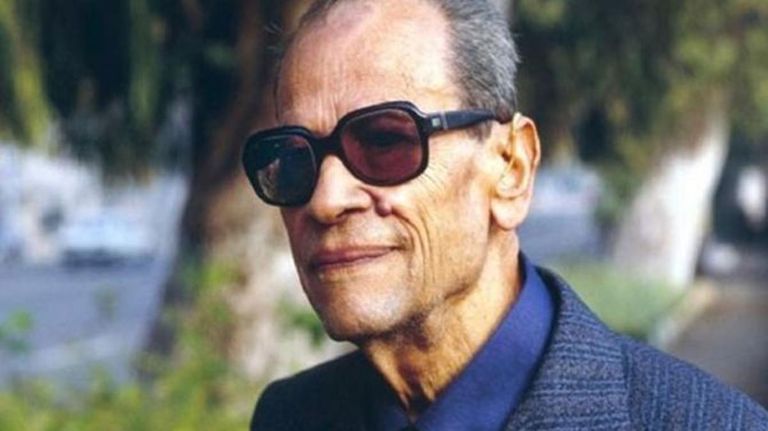 الروائي المصري نجيب محفوظ - صورة أرشيفية