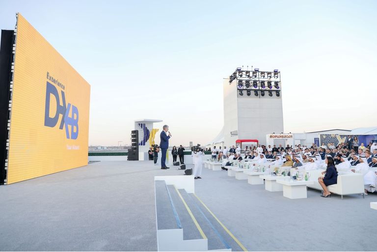 الشيخ محمد بن راشد يشهد إطلاق العلامة التجارية لمطار دبي الدولي