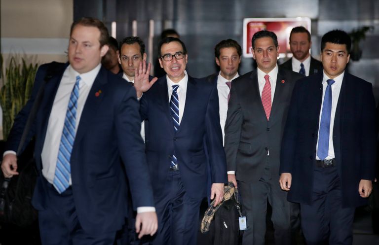 الوفد التجاري الأمريكي في الصين لإجراء محادثات التجارة