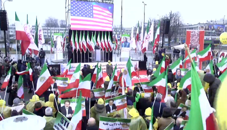 تجمع معارضي النظام الإيراني في وارسو