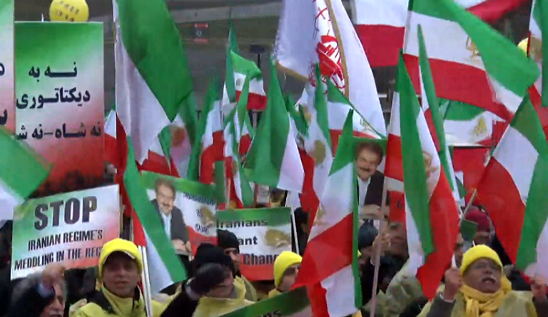 تجمع معارضي النظام الإيراني في وارسو