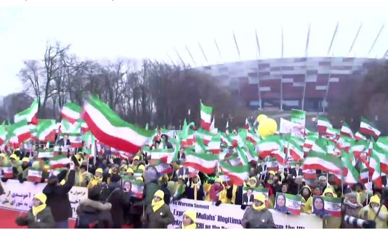 جانب من مسيرة وارسو المناهضة لنظام طهران