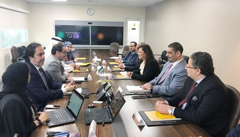 وزيرة التخطيط المصرية تشاهد ماكيت لموقع إكسبو 2020 دبي