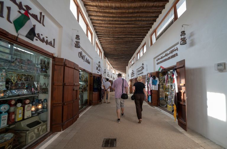 مشروع "قلب الشارقة" يروي تاريخ المدينة ويصون هويتها العربية الإسلامية