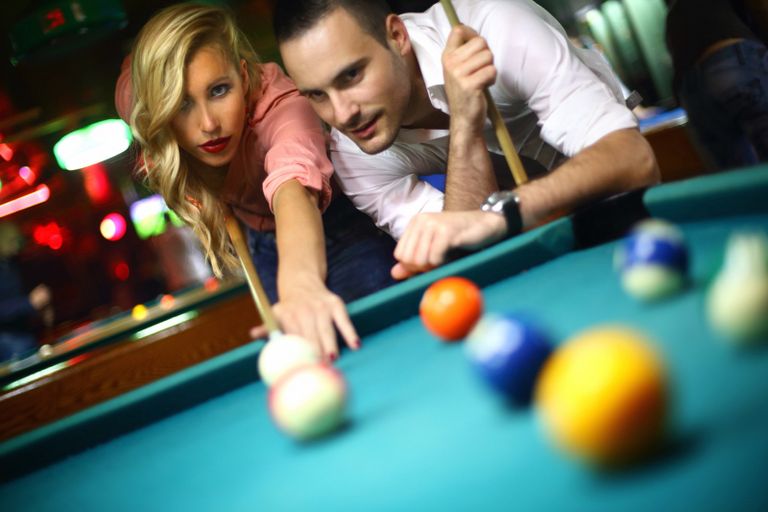 النشاط الاجتماعي واللعب يشعلان الحب