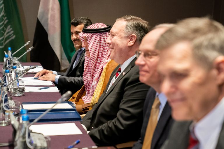 جانب من اجتماعات وارسو