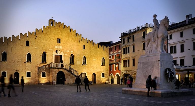 مدينة بورتوجروارو الإيطالية - أرشيفية