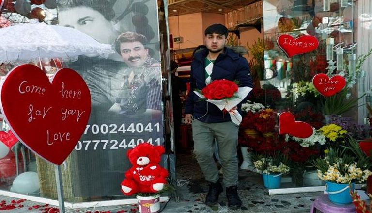 اهتمام الأفغان بعيد الحب في تزايد