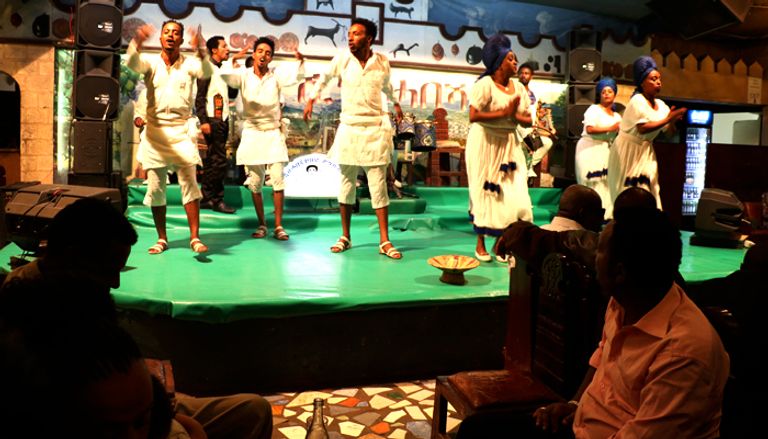 اختلاف القوميات الإثيوبية ينصهر في الفلكلور.. ارقص غنّي