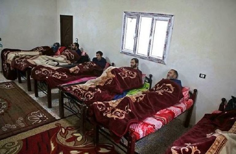 نزلاء دار الرعاية في إدلب السورية