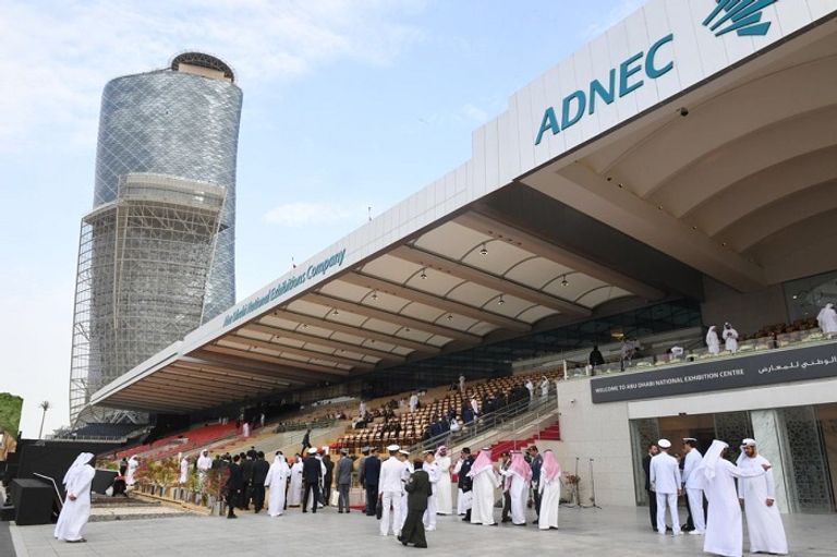 محمد بن راشد ومحمد بن زايد يشهدان افتتاح معرض أيدكس