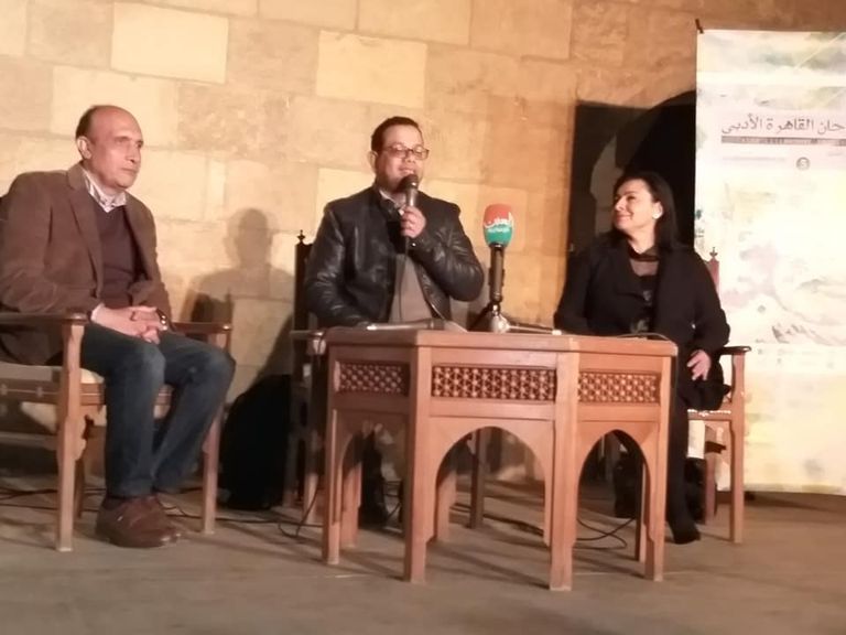 الكاتب عادل عصمت في الندوة الافتتاحية لمهرجان القاهرة الأدبي