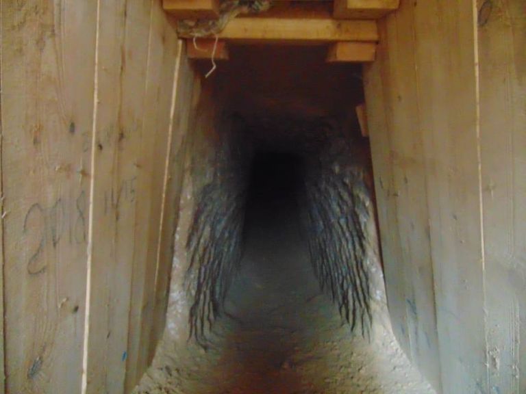 جانب من الأسلحة التي ضبطها الجيش المصري