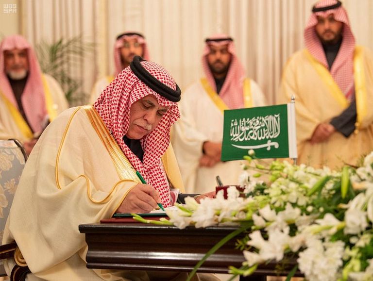 الأمير محمد بن سلمان ولي العهد السعودي وعمران خان رئيس وزراء باكستان