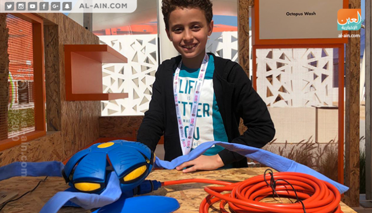الطفل عمر خالد مبتكر الأخطبوط لغسيل السيارات 
