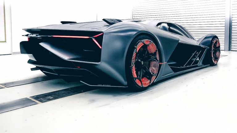 لامبورجيني Terzo Millennio