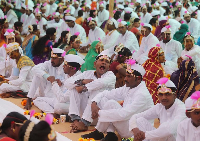 لقطة من حفل زفاف جماعي في الهند