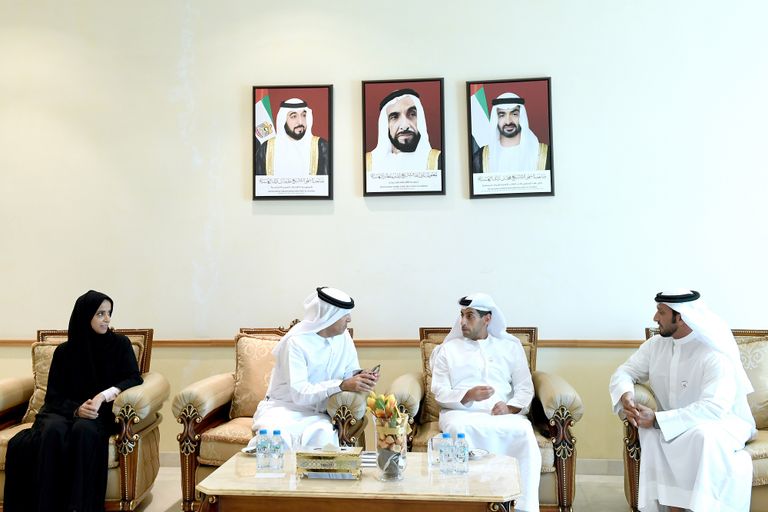 خالد بن زايد يستقبل أبطال مؤسسة زايد العليا لاعبي الأولمبياد الخاص