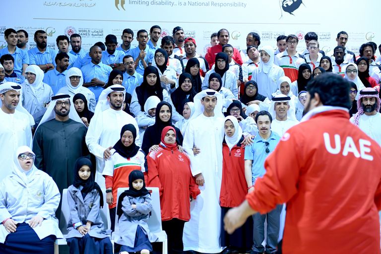 خالد بن زايد يستقبل أبطال مؤسسة زايد العليا لاعبي الأولمبياد الخاص