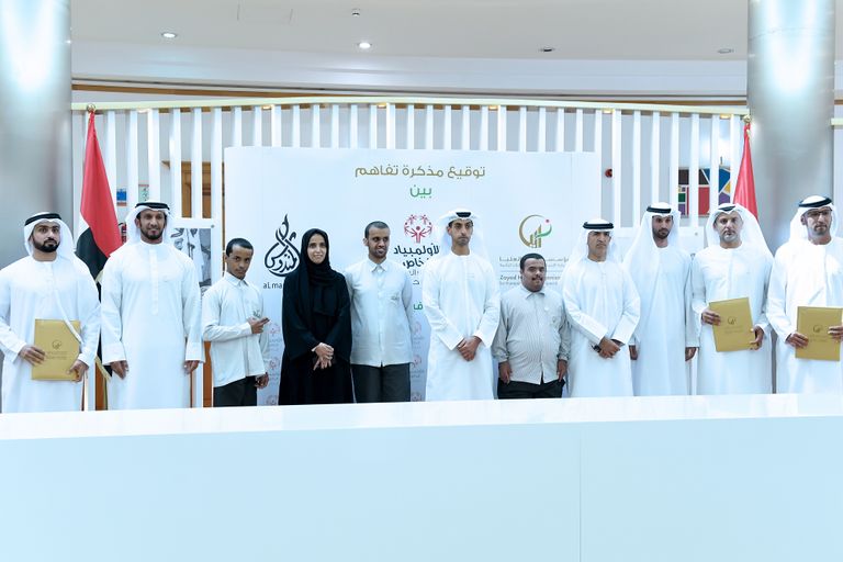 خالد بن زايد يستقبل أبطال مؤسسة زايد العليا لاعبي الأولمبياد الخاص