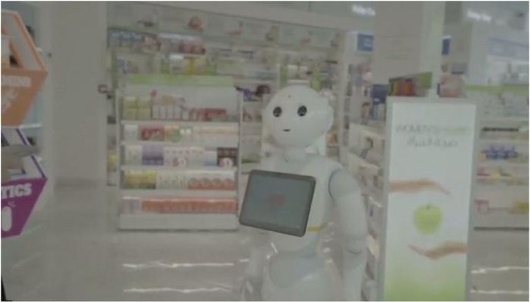 روبوت صيدلي بالسعودية يريح المرضى من عناء الانتظار