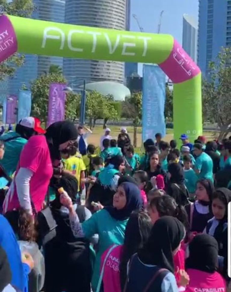 15 ألفا يشاركون في "فعاليات أبوظبي التقني للمشي" 