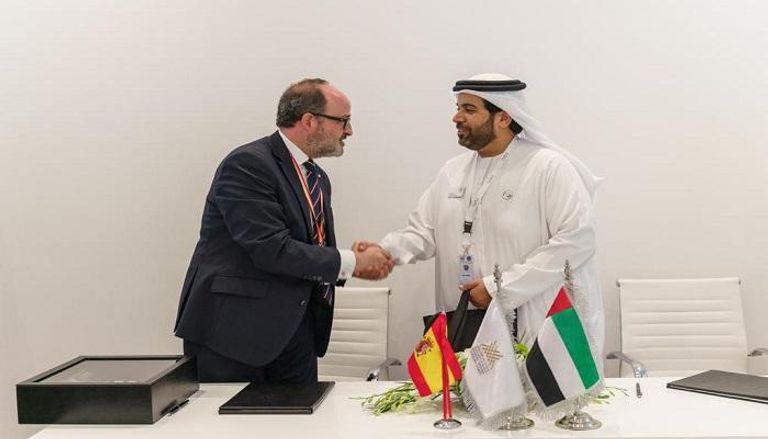 مجلس الإمارات للشركات الدفاعية يوقع 3 اتفاقيات جديدة في 