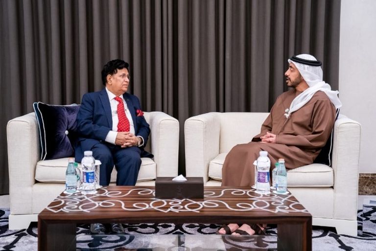 الشيخ عبدالله بن زايد آل نهيان يستقبل وزير الشؤون الخارجية في بنجلاديش