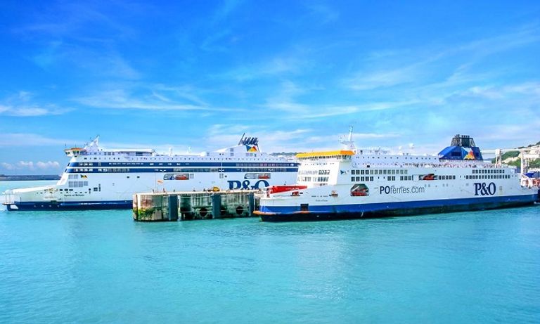 بي أند أو فيريز