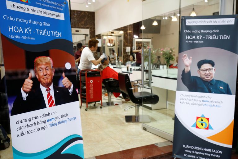  احصل على تسريحة شعر ترامب وكيم مجانا في فيتنام 