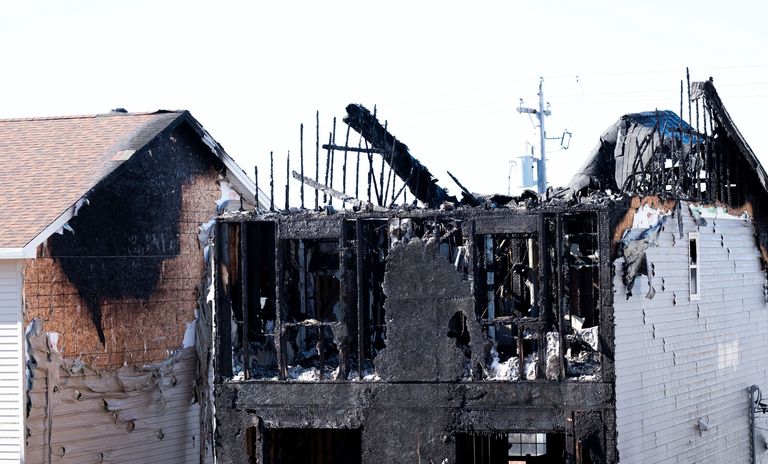 حريق منزل في كندا