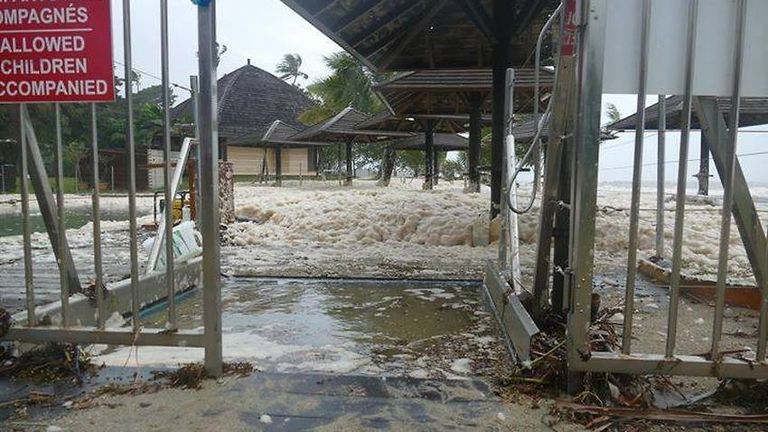 الإعصار "أوما" يقترب من السواحل الأسترالية