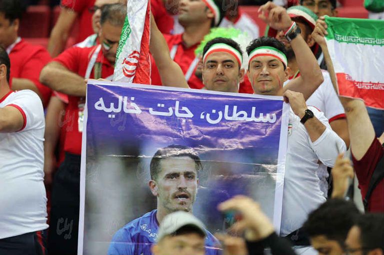 دعم شعبي لفوريا غفوري من مشجعين إيرانيين المرشد الإيراني علي خامنئي - أرشيفية