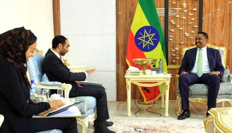 وزير الخارجية الأثيوبي خلال استقباله سفير دولة الإمارات الجديد