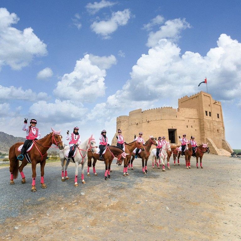 "القافلة الوردية" تجوب الإمارات لإجراء فحوصات سرطان الثدي