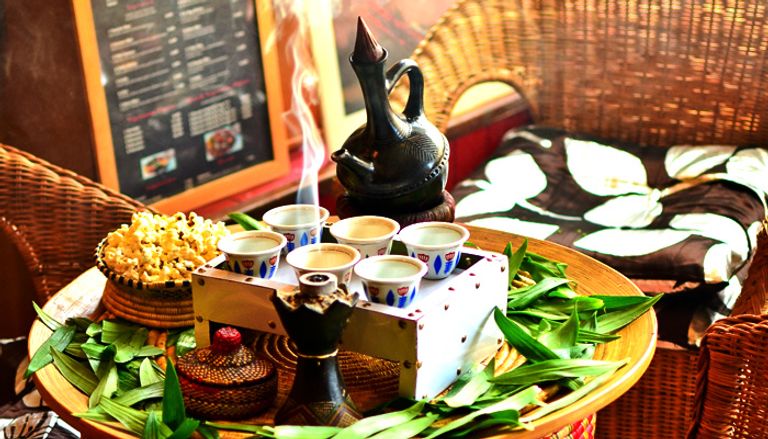 طقوس خاصة لتناول القهوة بإثيوبيا.. السر في التحميص