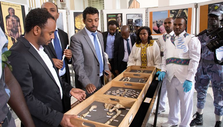 إثيوبيا تدعو للحب والسلام برحلة "لوسي"