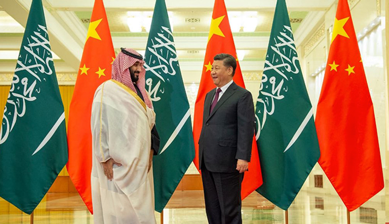 ولي العهد السعودي والرئيس الصيني خلال لقائهما اليوم  ولي العهد السعودي والرئيس الصيني خلال لقائهما اليوم