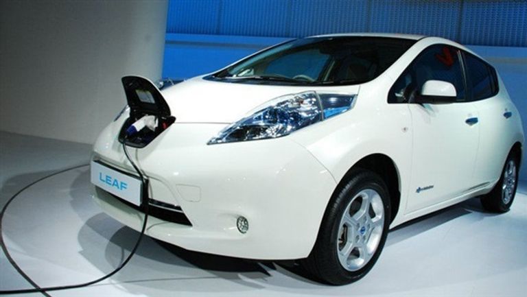نيسان تستعد لطرح طرازين جديدين من سيارتها الكهربائية LEAF