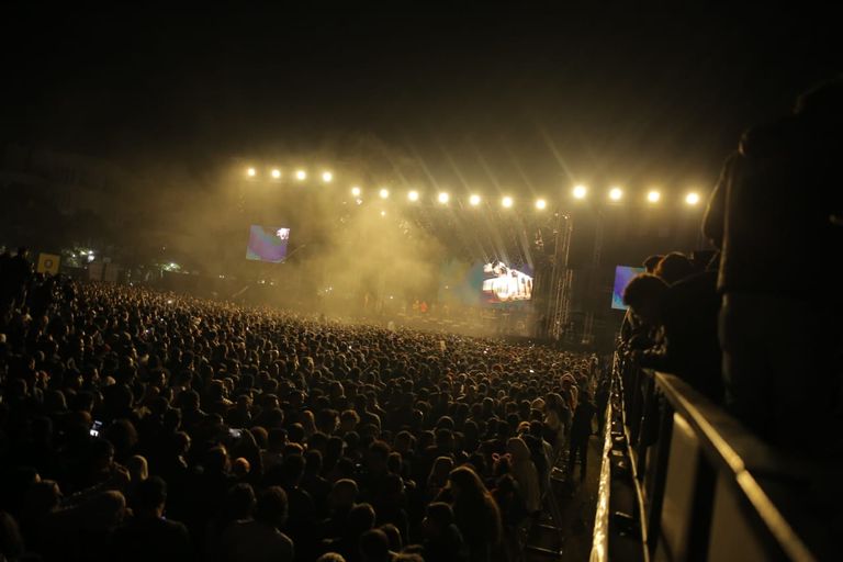 النجم عمرو دياب في حفل جامعة مصر للعلوم والتكنولوجيا