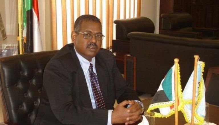 محمد طاهر إيلا والي الجزيرة السابق رئيسا للوزراء في السودان