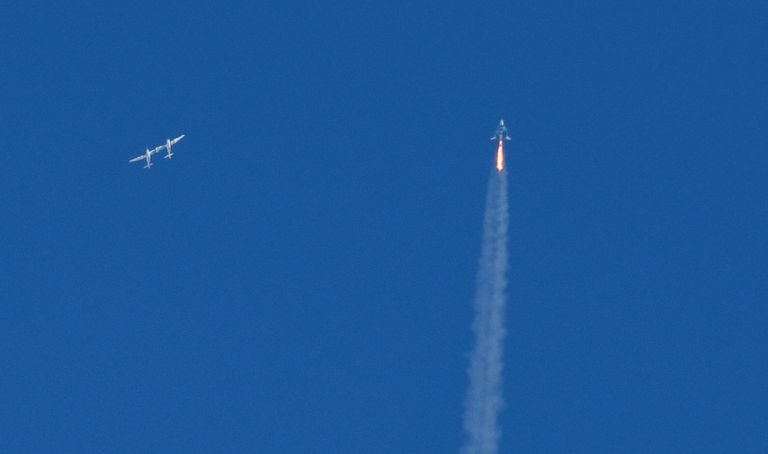 طائرة صاروخية تابعة لشركة